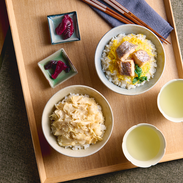 贅沢御飯（鯛御飯・湯葉あんかけ御飯）