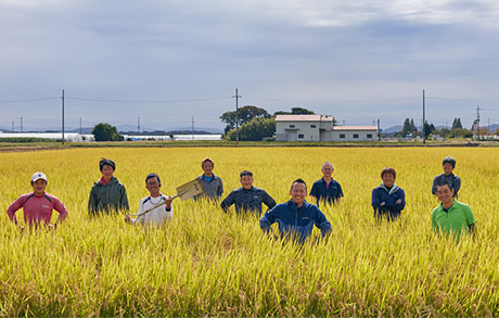 美しい田園風景を次世代につなぐ。自然と共存する［フクハラファーム］の米作り。